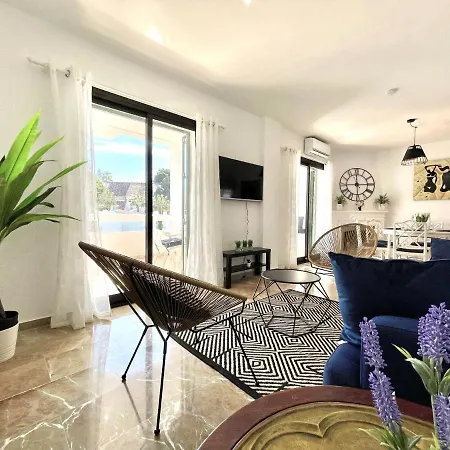 Riviera By The 2 Bedroom Appartement Sitio de Calahonda