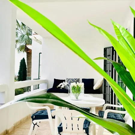 Riviera By The 2 Bedroom Sitio de Calahonda