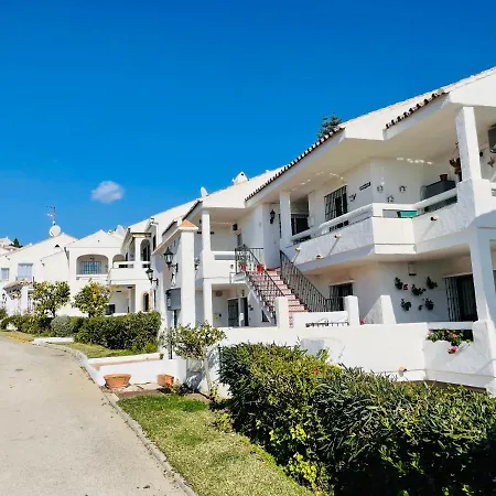 דירה Riviera By The 2 Bedroom *