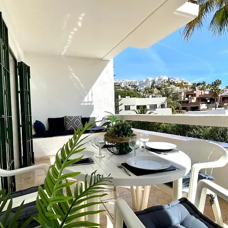 Riviera By The 2 Bedroom Sitio de Calahonda